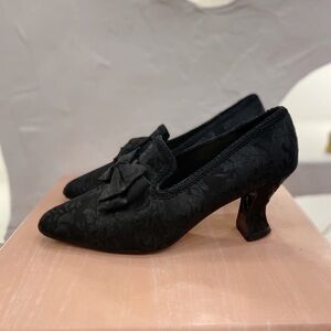 Victorian Style Vintage Black Floral Brocade Fabric Pompadour High Heel Shoes